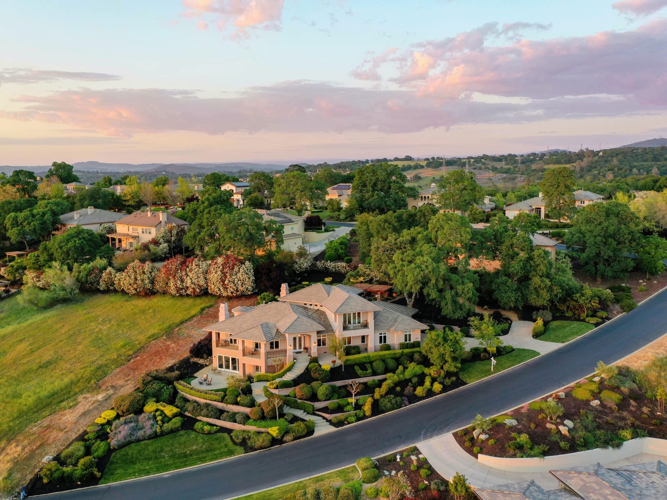 Should You Downsize in Retirement? Exploring the Financial and Emotional Considerations